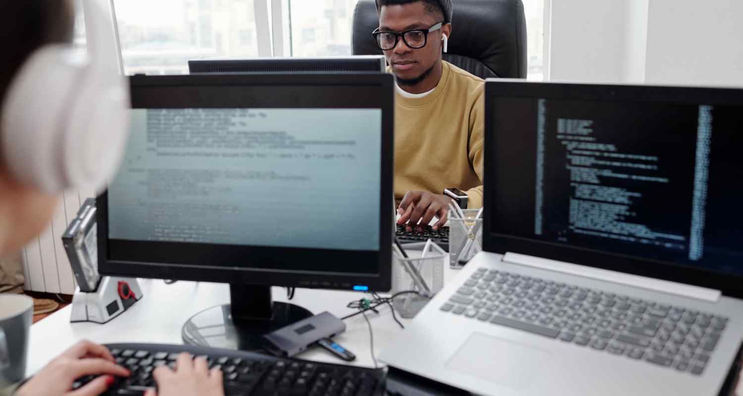 https://1onepixel.com/wp-content/uploads/2023/08/slider_06_about.jpg